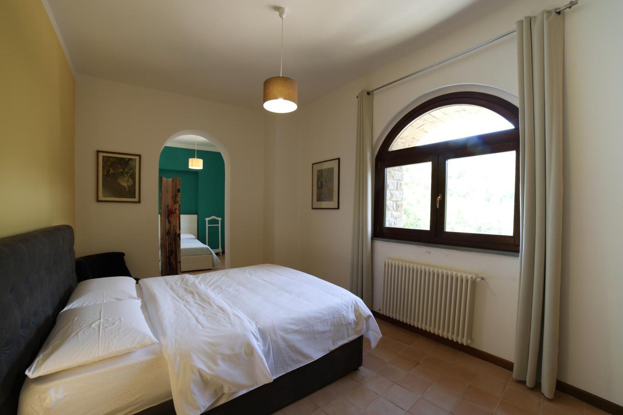 Ht Castello Di Campolongo Aparthotel Valfabbrica Eksteriør bilde