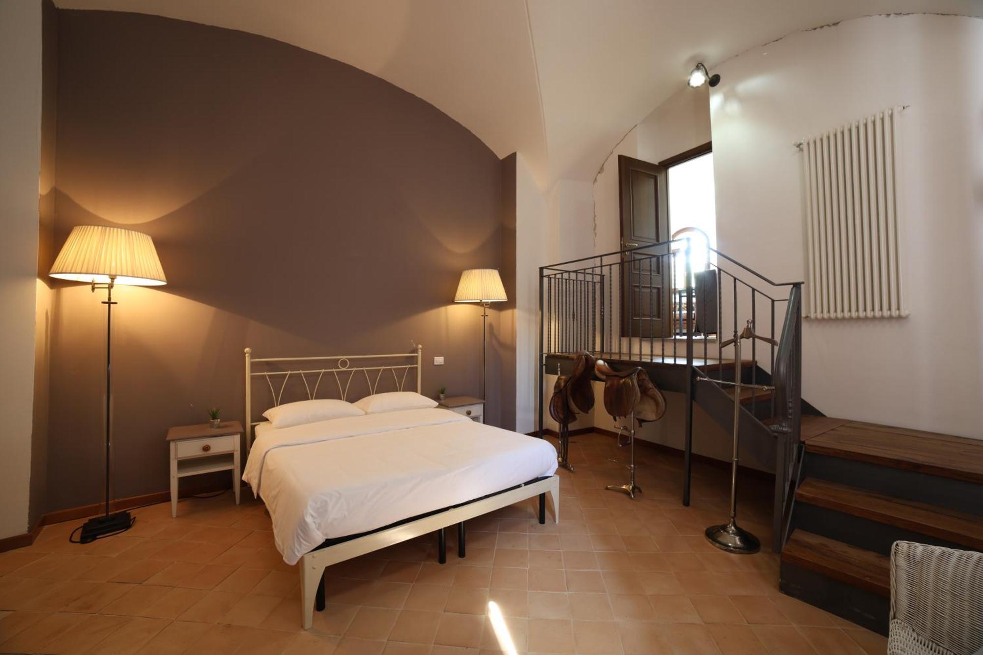 Ht Castello Di Campolongo Aparthotel Valfabbrica Eksteriør bilde