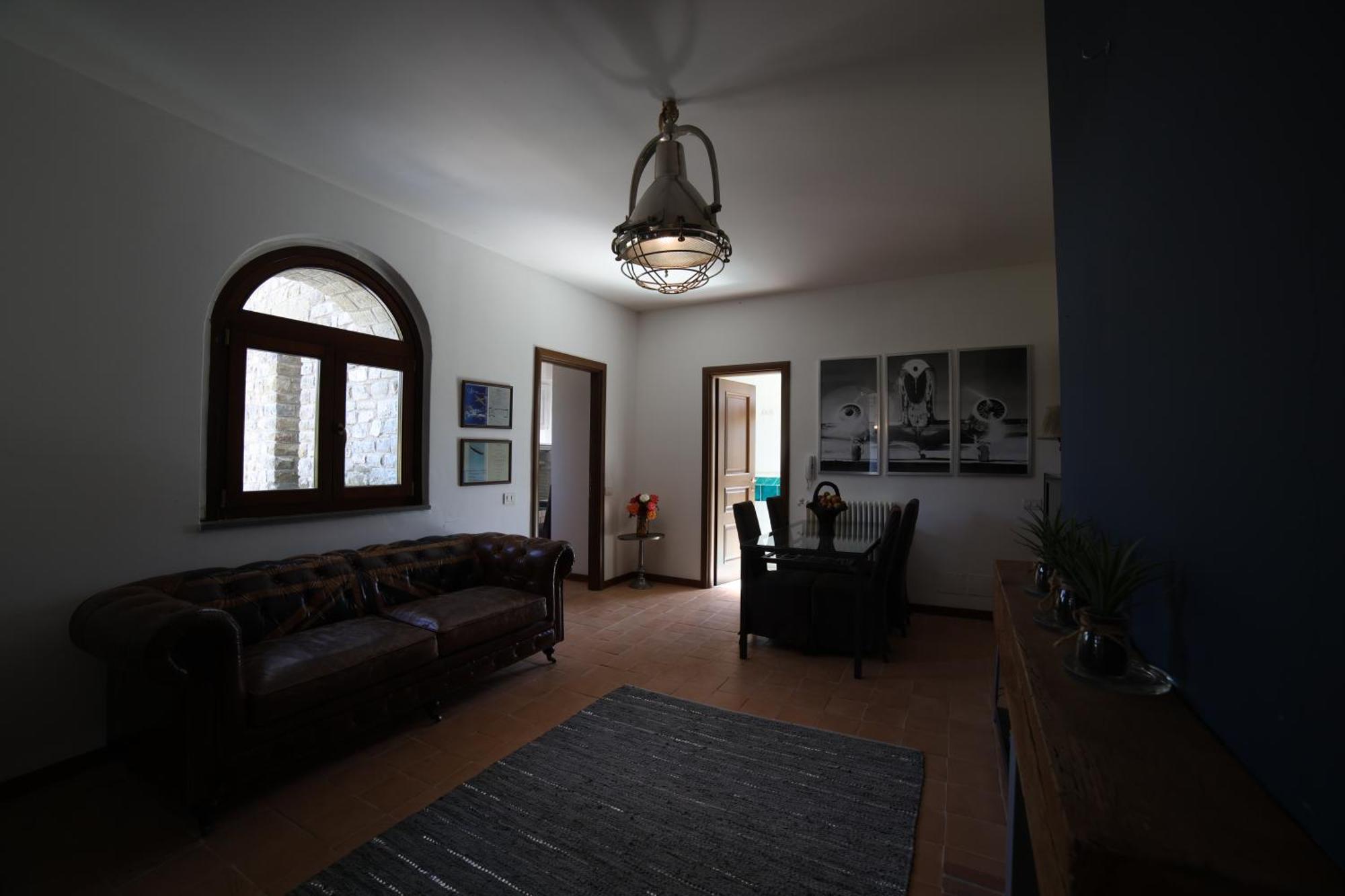 Ht Castello Di Campolongo Aparthotel Valfabbrica Eksteriør bilde