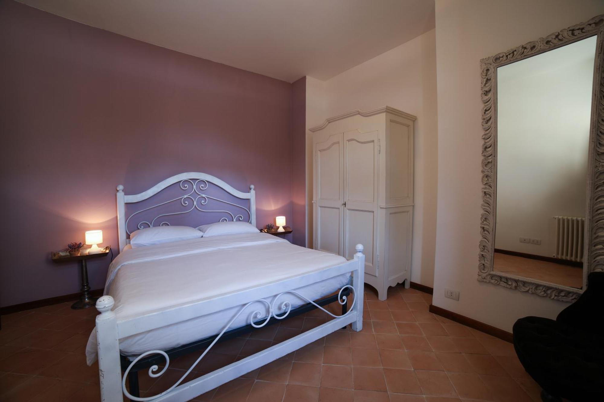 Ht Castello Di Campolongo Aparthotel Valfabbrica Eksteriør bilde