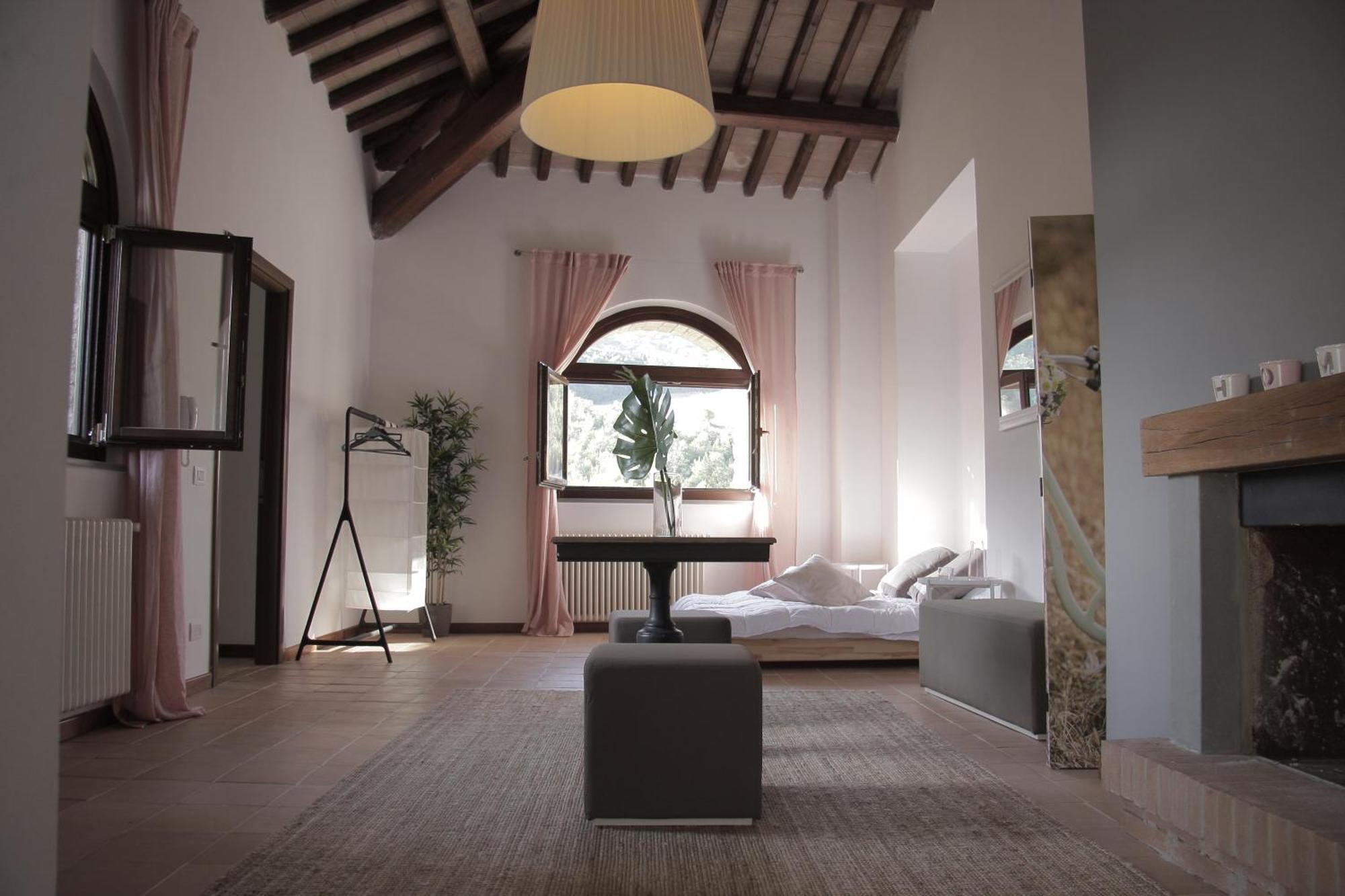 Ht Castello Di Campolongo Aparthotel Valfabbrica Eksteriør bilde